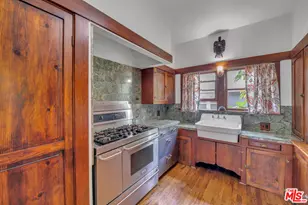 1812 S Bronson Ave, Los Angeles, CA 90019 - Photo 3