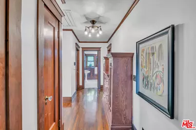 1812 S Bronson Ave, Los Angeles, CA 90019 - Photo 25