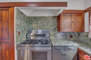 1812 S Bronson Ave, Los Angeles, CA 90019 - Photo 21