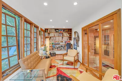1812 S Bronson Ave, Los Angeles, CA 90019 - Photo 39