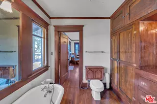 1812 S Bronson Ave, Los Angeles, CA 90019 - Photo 35