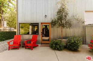 20605 Cheney Dr, Topanga, CA 90290 - Photo 35