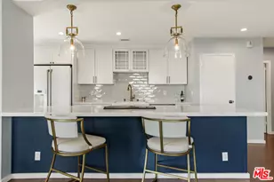 7250 Franklin Ave, Los Angeles, CA 90046 - Photo 11