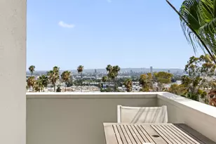 7250 Franklin Ave, Los Angeles, CA 90046 - Photo 17