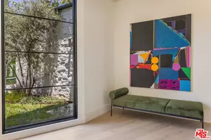 1749 Mandeville Ln, Los Angeles, CA 90049 - Photo 31