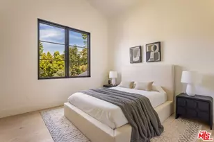 1749 Mandeville Ln, Los Angeles, CA 90049 - Photo 51