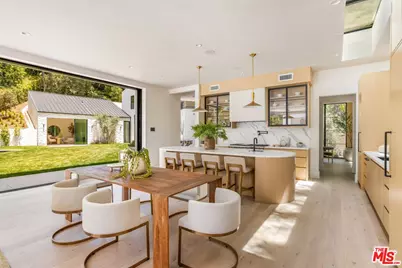 1749 Mandeville Ln, Los Angeles, CA 90049 - Photo 19
