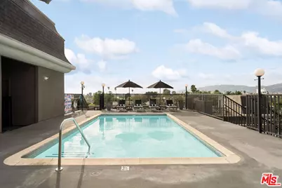 585 N Rossmore Ave #407, Los Angeles, CA 90004 - Photo 27