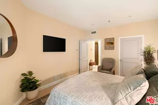 585 N Rossmore Ave, Los Angeles, CA 90004 - Photo 15