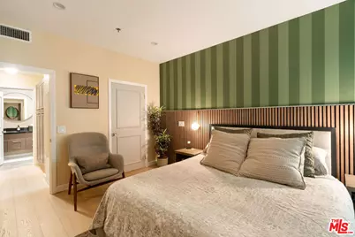 585 N Rossmore Ave #407, Los Angeles, CA 90004 - Photo 13