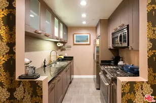 585 N Rossmore Ave, Los Angeles, CA 90004 - Photo 7