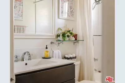 4501 Finley Ave #10, Los Angeles, CA 90027 - Photo 29