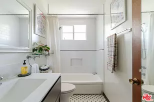4501 Finley Ave, Los Angeles, CA 90027 - Photo 31