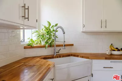 4501 Finley Ave #10, Los Angeles, CA 90027 - Photo 15