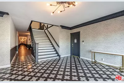 747 S New Hampshire Ave, Los Angeles, CA 90005 - Photo 7