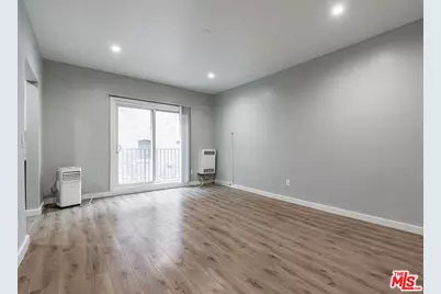 747 S New Hampshire Ave, Los Angeles, CA 90005 - Photo 5