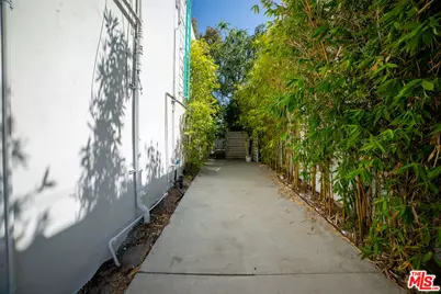 1423 Abbot Kinney Blvd, Los Angeles, CA 90291 - Photo 23