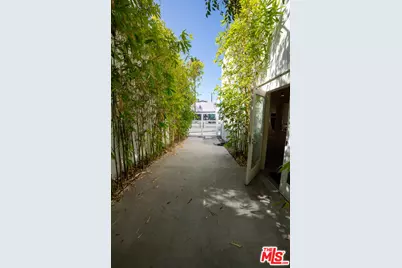 1423 Abbot Kinney Blvd, Los Angeles, CA 90291 - Photo 3