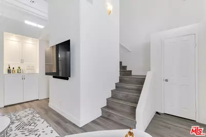 2550 S Centinela Ave #106, Los Angeles, CA 90064 - Photo 17