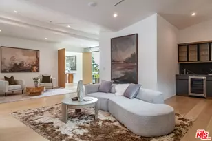 3802 Hollyline Ave, Los Angeles, CA 91423 - Photo 13