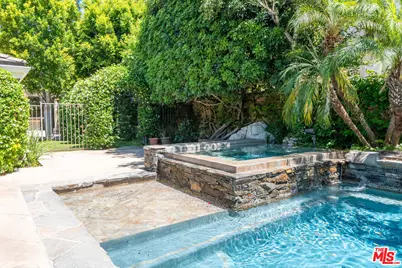 19234 Mayall St, Los Angeles, CA 91324 - Photo 35