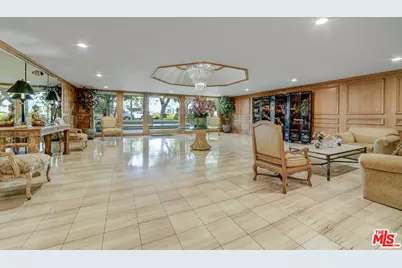 339 N Palm Dr #201, Beverly Hills, CA 90210 - Photo 31