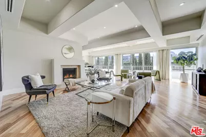 339 N Palm Dr #201, Beverly Hills, CA 90210 - Photo 1