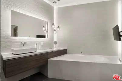 9000 Cynthia St #207, West Hollywood, CA 90069 - Photo 17