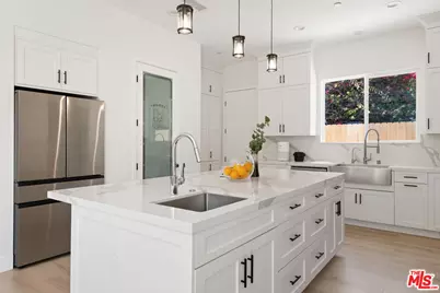 8910 W 25th St, Los Angeles, CA 90034 - Photo 9