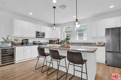 924 E 3rd St, Santa Ana, CA 92701 - Photo 19