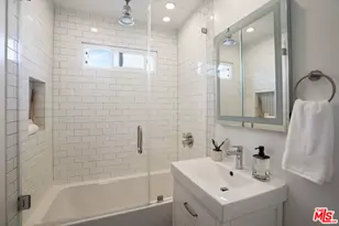5438 Colfax Ave, Valley Village, CA 91601 - Photo 23
