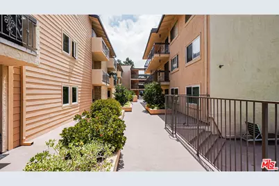 6151 Canterbury Dr #103, Culver City, CA 90230 - Photo 3