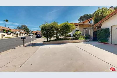 17032 Goya St, Los Angeles, CA 91344 - Photo 57