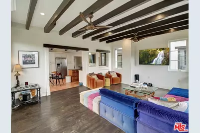 2007 Barcelona Dr, Los Angeles, CA 90046 - Photo 9