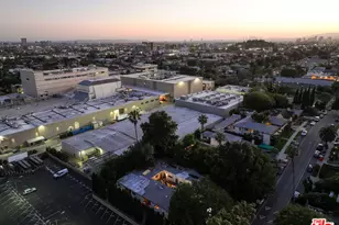 4208 Russell Ave, Los Angeles, CA 90027 - Photo 37