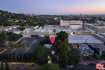 4208 Russell Ave, Los Angeles, CA 90027 - Photo 39