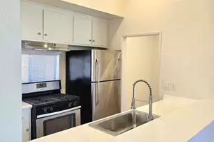 4208 Russell Ave, Los Angeles, CA 90027 - Photo 11