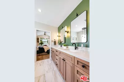 5320 Irvine Ave, Los Angeles, CA 91601 - Photo 23