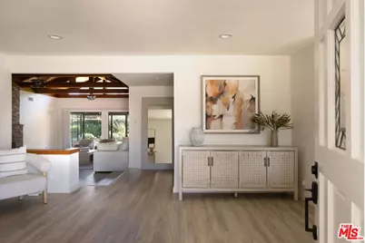 18424 Domino St, Los Angeles, CA 91335 - Photo 3