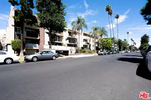 433 S Manhattan Pl, Los Angeles, CA 90020 - Photo 1