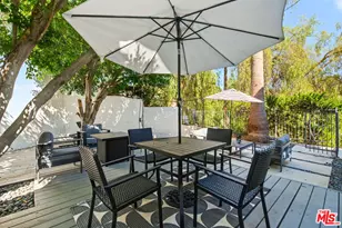 21490 Arcos Dr, Los Angeles, CA 91364 - Photo 37