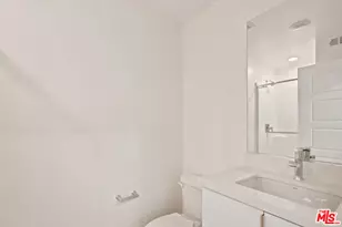 5262 N Rainier Wy, Valley Village, CA 91607 - Photo 19