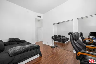12001 Goshen Ave #303, Los Angeles, CA 90049 - Photo 11