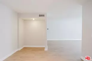 750 S Spaulding Ave, Los Angeles, CA 90036 - Photo 17
