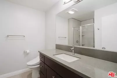 750 S Spaulding Ave #214, Los Angeles, CA 90036 - Photo 37