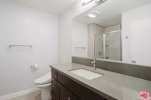 750 S Spaulding Ave, Los Angeles, CA 90036 - Photo 37