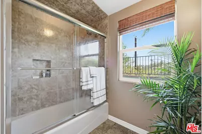2337 Sunset Heights Dr, Los Angeles, CA 90046 - Photo 27