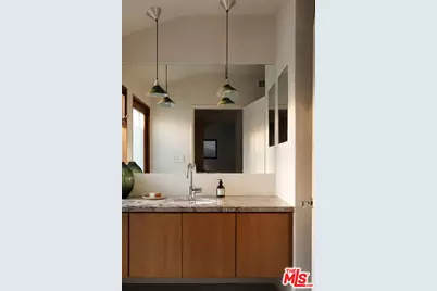 179 Beloit Ave, Los Angeles, CA 90049 - Photo 21
