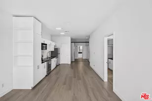 3810 Wilshire Blvd, Los Angeles, CA 90010 - Photo 11