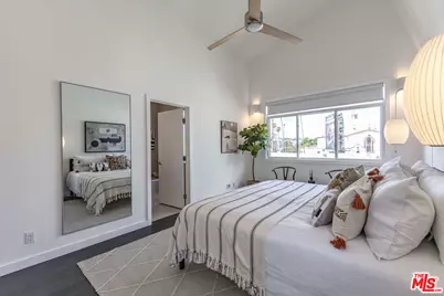 10735 Bloomfield St #5, Los Angeles, CA 91602 - Photo 31